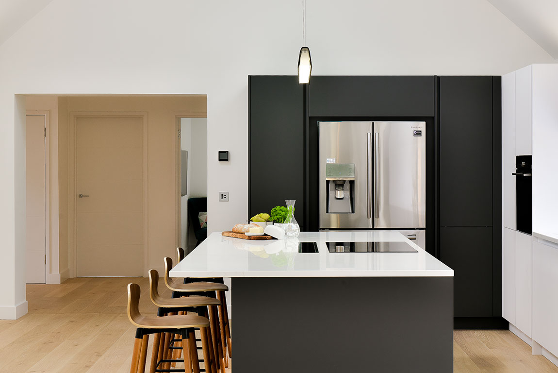 Sleek Minimalist Grey & White Kitchen Sleek Minimalist Grey & White Kitchen