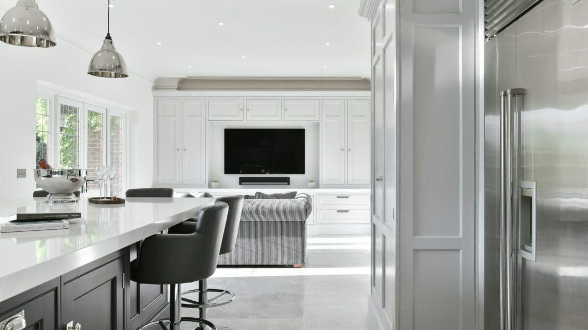 Ashley Jay BESPOKE SHAKER PANELLED KITCHEN project re sized (1)