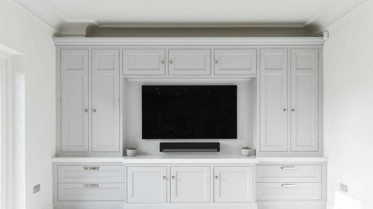 Ashley Jay BESPOKE SHAKER PANELLED KITCHEN project re sized