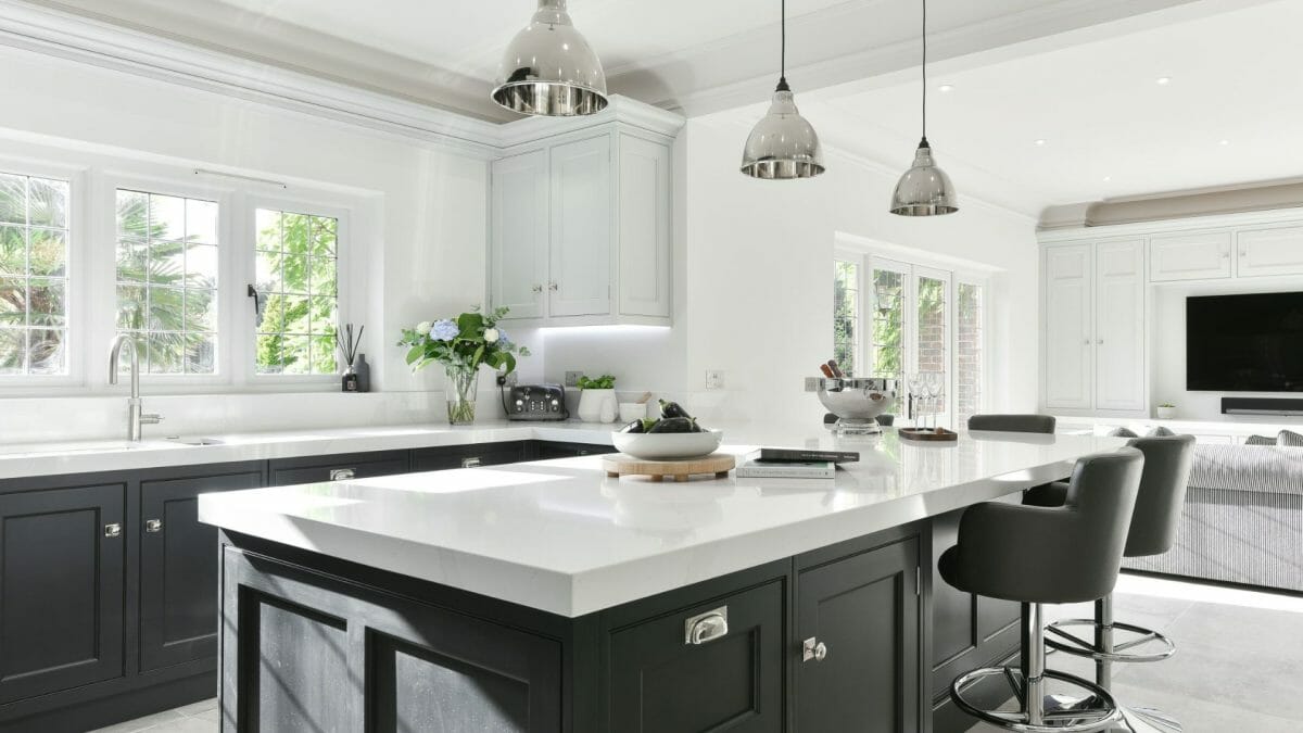 Ashley Jay BESPOKE SHAKER PANELLED KITCHEN project re sized (2)