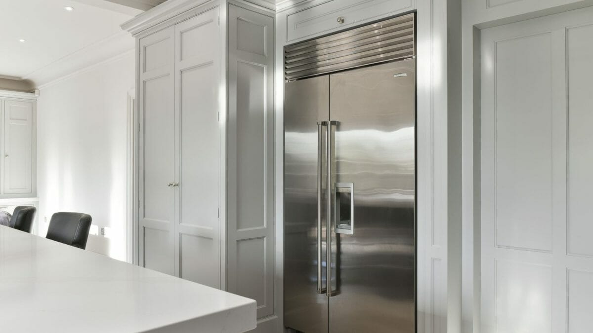 Ashley Jay BESPOKE SHAKER PANELLED KITCHEN project re sized (3)