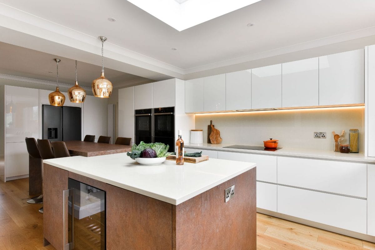 Gloss and Bronze textured Kitchen