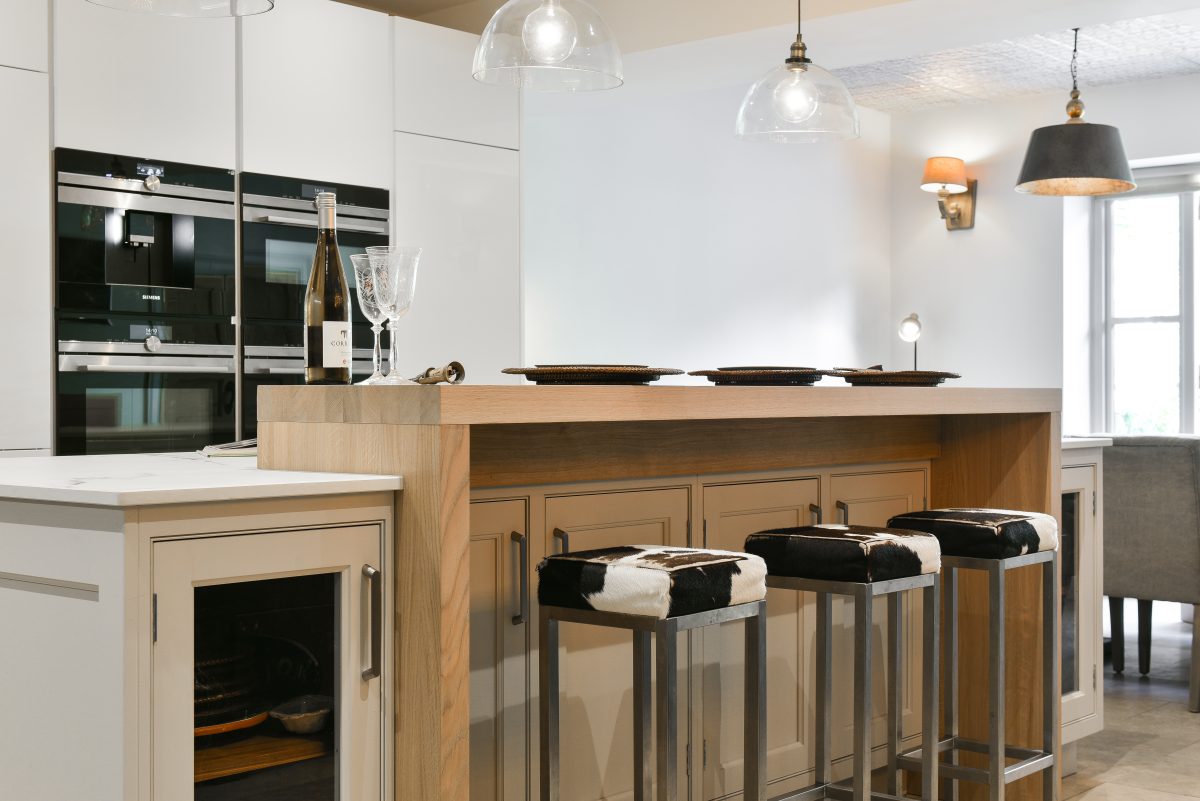 Kitchen Island with Internal Storage Kitchen Island with Internal Storage