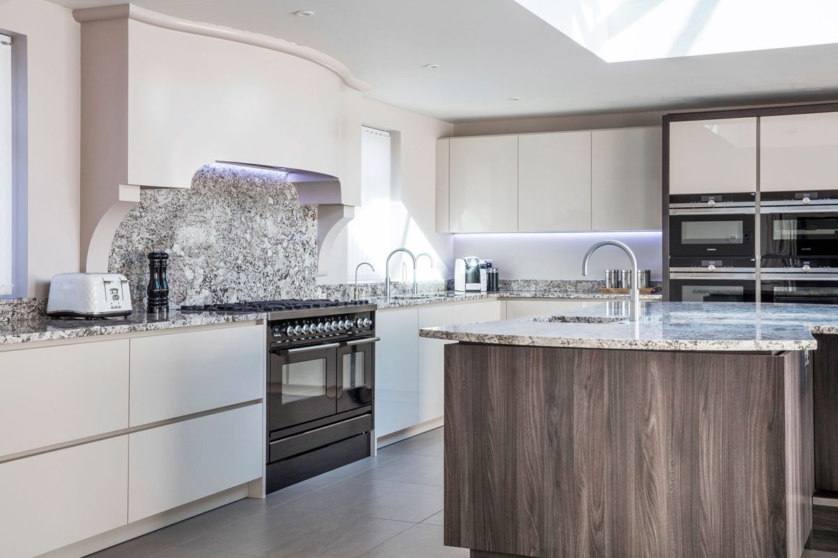 Large L-Shaped Kitchen Island Large L-Shaped Kitchen Island