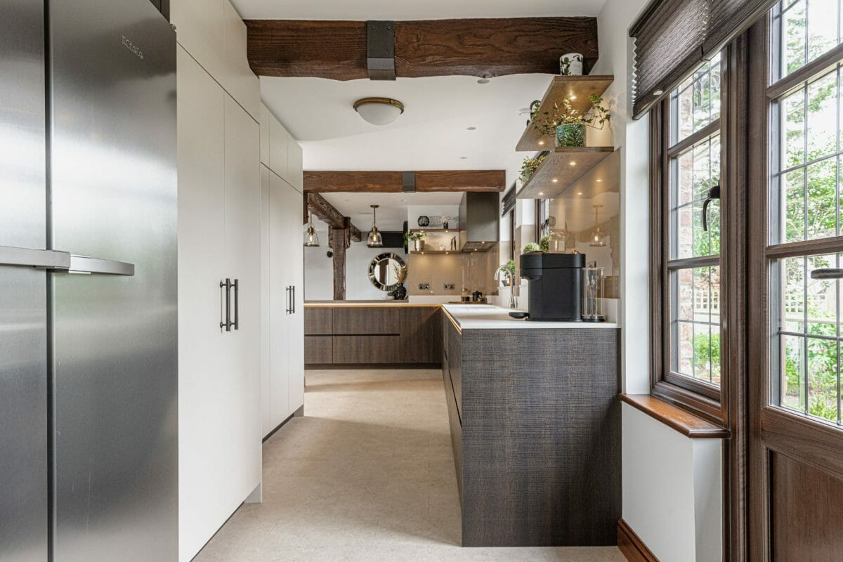 Modern Rustic Kitchen In Wood White And Gold-8