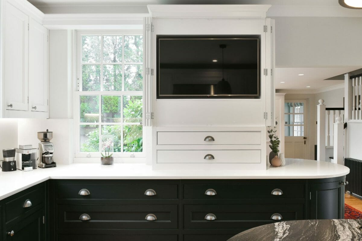 Ashley Jay Dark Shaker Kitchen Shaker Cupboards with built-in TV