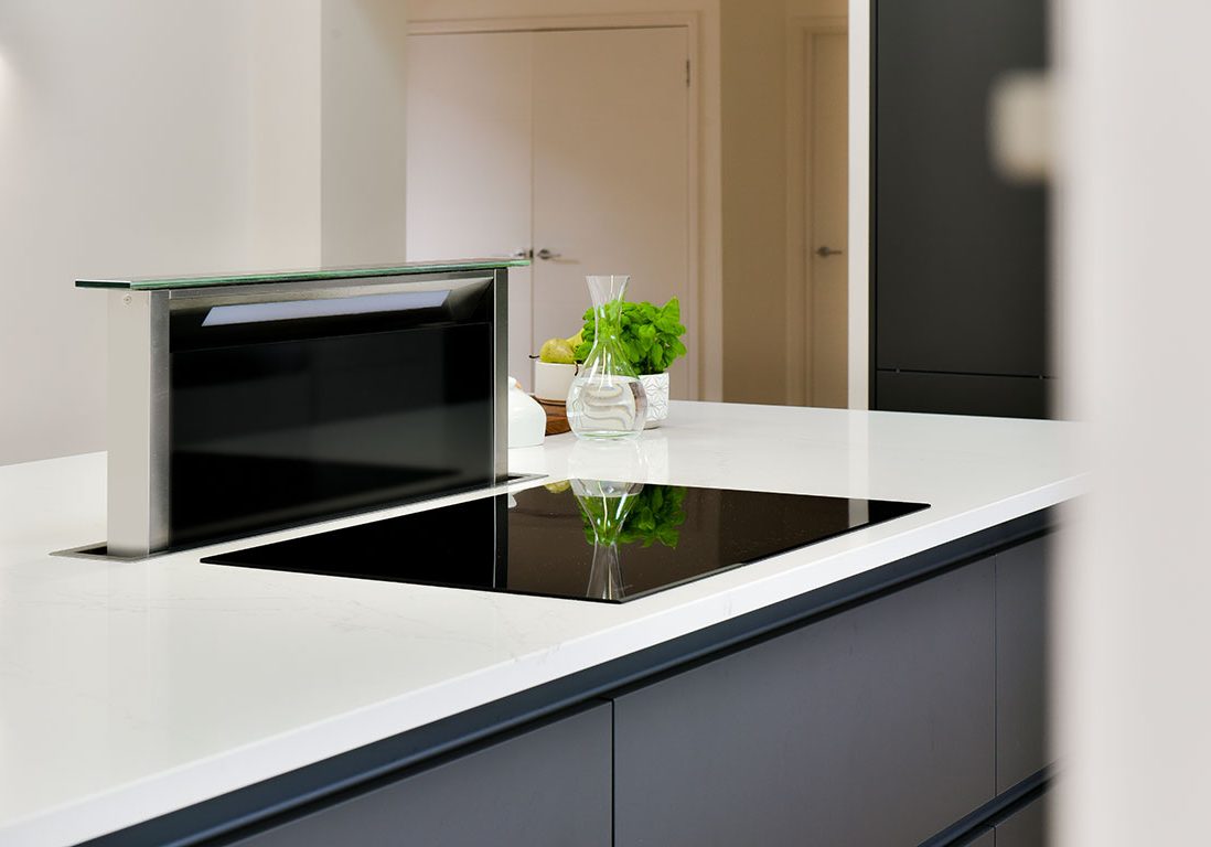 Sleek Minimalist Grey & White Kitchen Sleek Minimalist Grey & White Kitchen